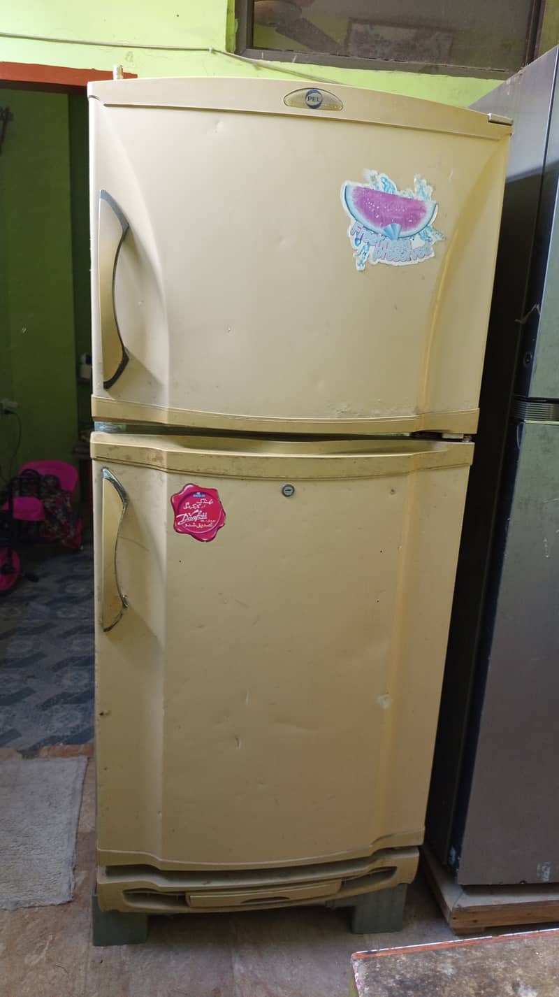 Second hand,  Pell refrigerator available for sale 1