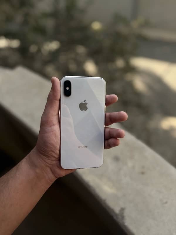 iphone X PTA Approved 64GB White 1