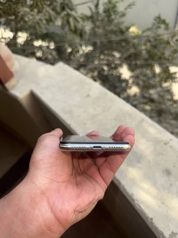 iphone X PTA Approved 64GB White 2