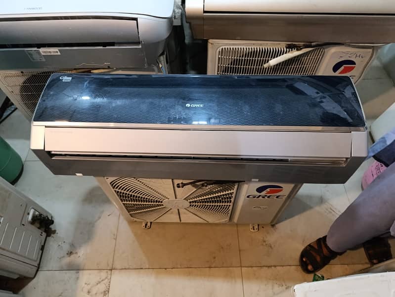 Gree 1.5 ton DC inverter 1