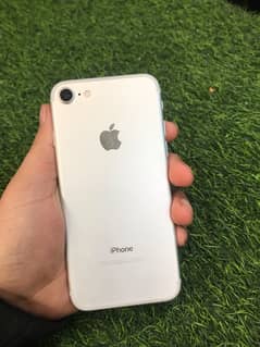 iphone 7 10/ 10 condition