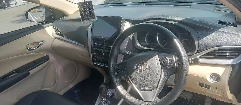 Toyota Yaris 1.5 2020 register 2021 9