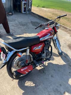 honda 125 only intrusted log rabta kry