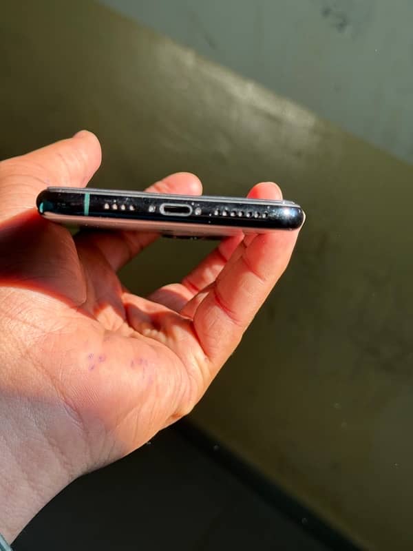 I phone 11 pro max non pta(256 gb) 4