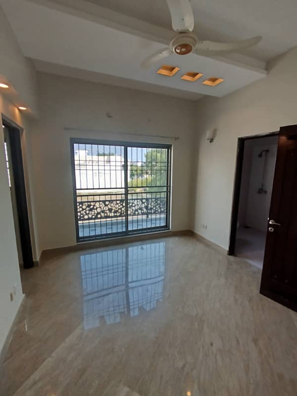 10 Marla Upper Portion for Rent 3 Bed, Prime Location in DHA Phase 1 0