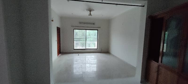 1 Kanal Upper Portion For Rent 3