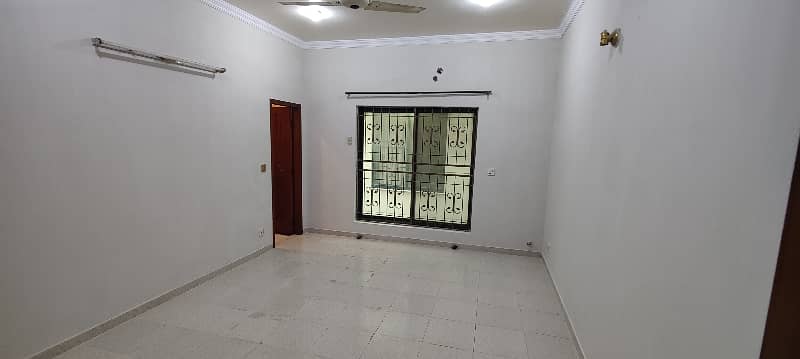 1 Kanal Upper Portion For Rent 13