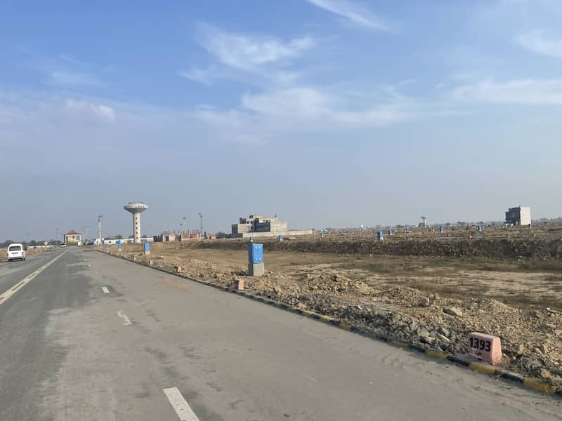 10 Marla Facing Park Plot for Sale Block H, LDA City Lahore (Near 200ft Road) 2