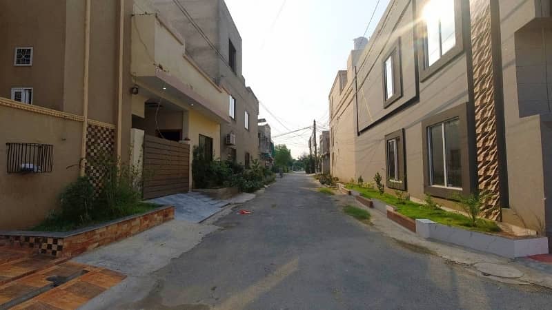 Brand New 5 Marla Corner House For Sale 3