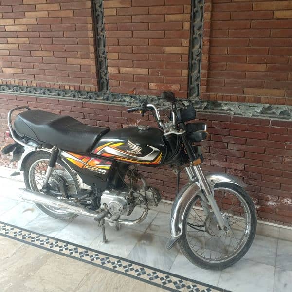 Honda CD 70 urgent for sale 2