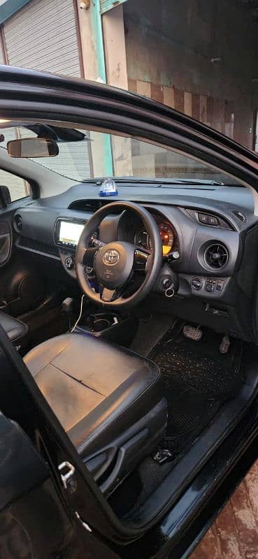 Toyota Vitz Full Option 2019/2023 Total original 3