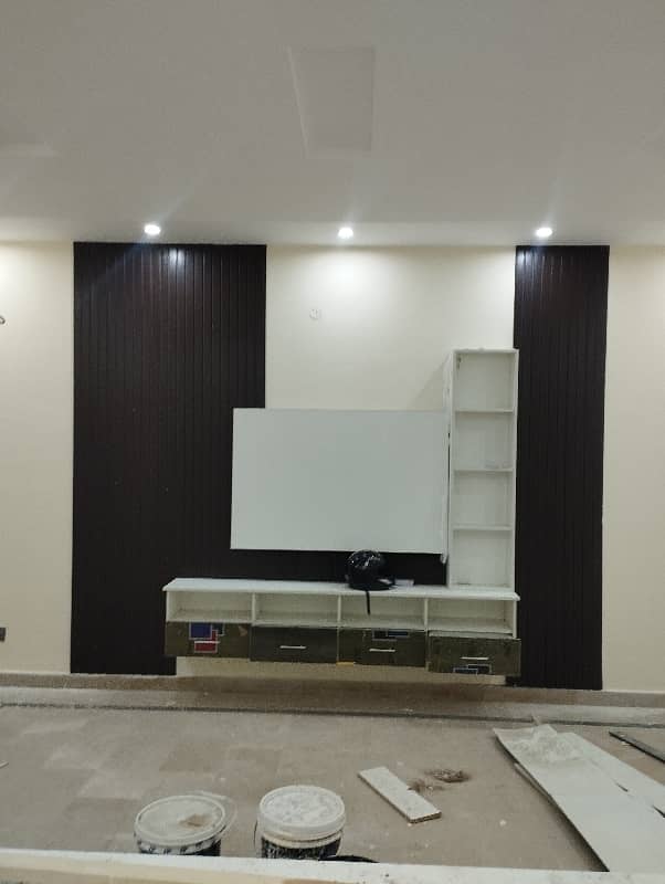 1 Kanal Beautiful House For Rent Near All Facilities 0