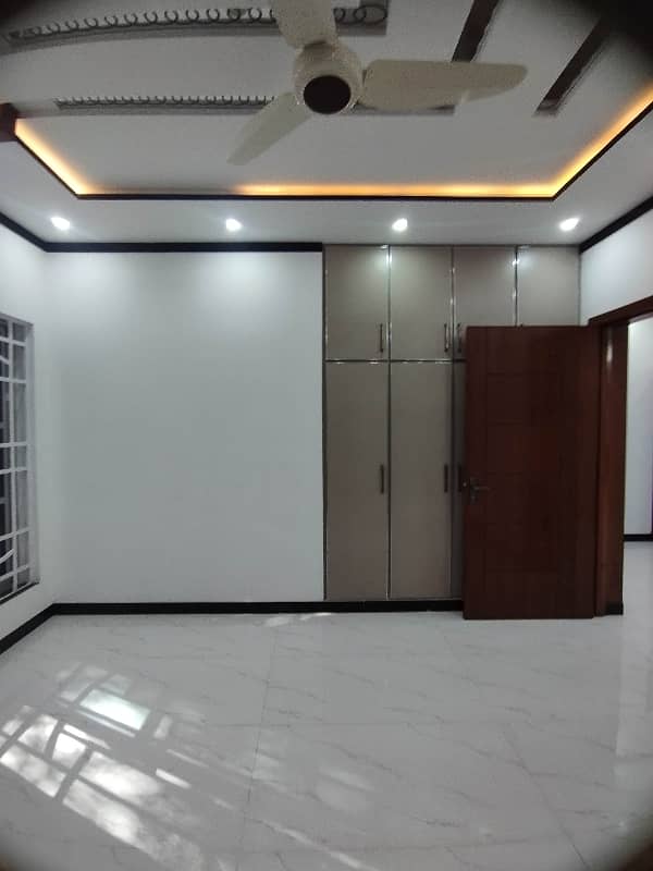 Brand New 5 Maral House For Rent Near All Facilities 8