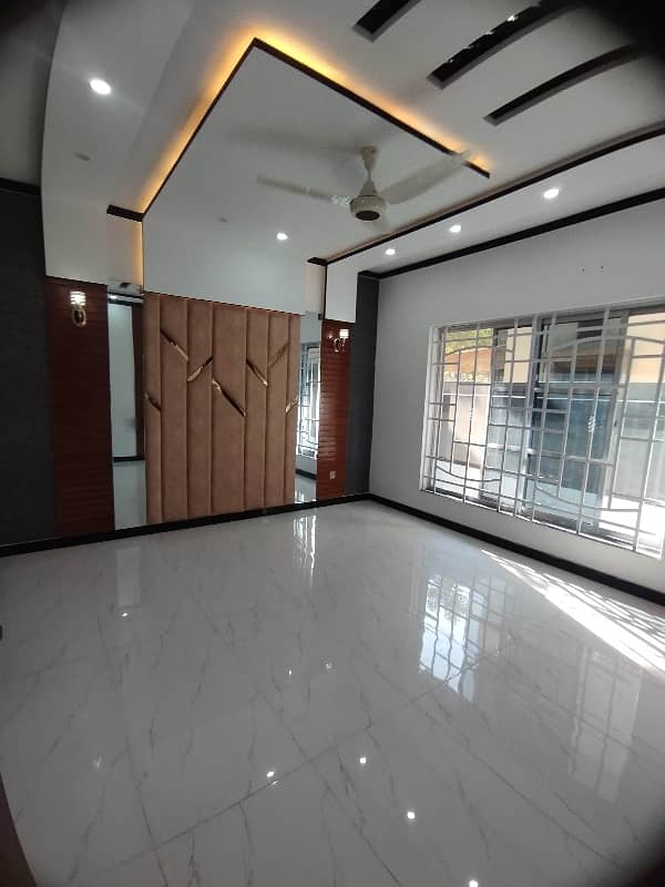 Brand New 5 Maral House For Rent Near All Facilities 11