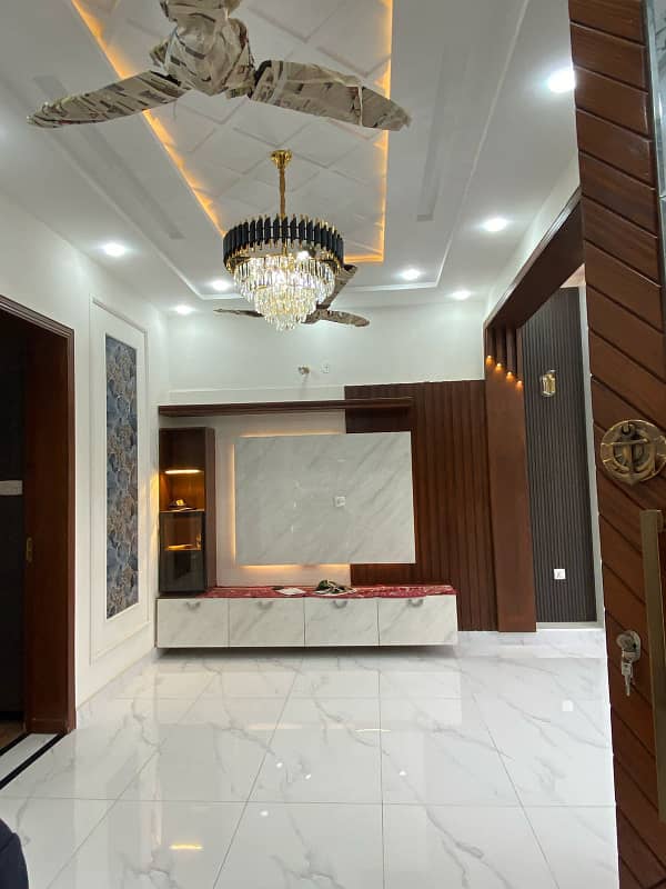 5 Marla Designer Luxury House For Sale, Sharif Garden, Lahore 5