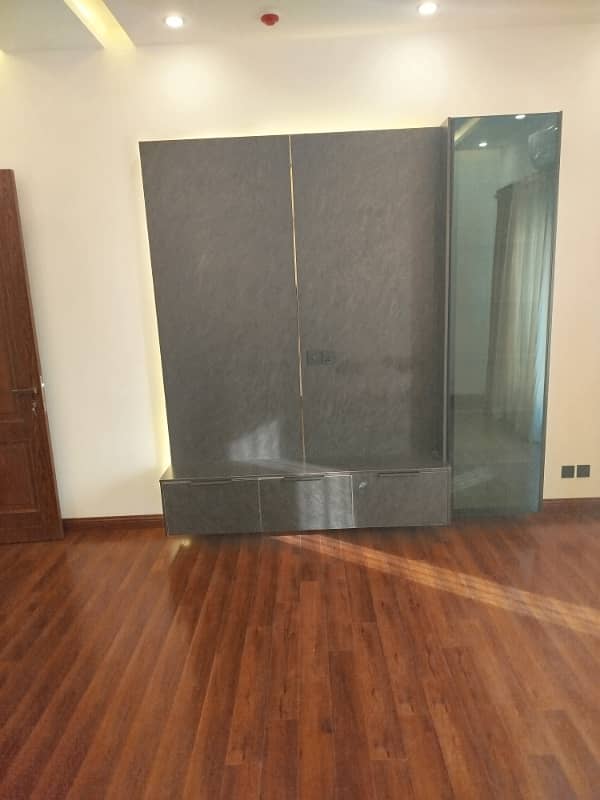 1 Kanal Upper Lock Lower Portion for Rent Prime Location in DHA 6