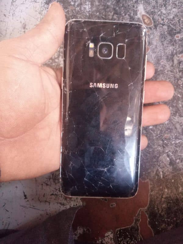 Samsung s8 he non PTI all okay pura touch working karta hai 2