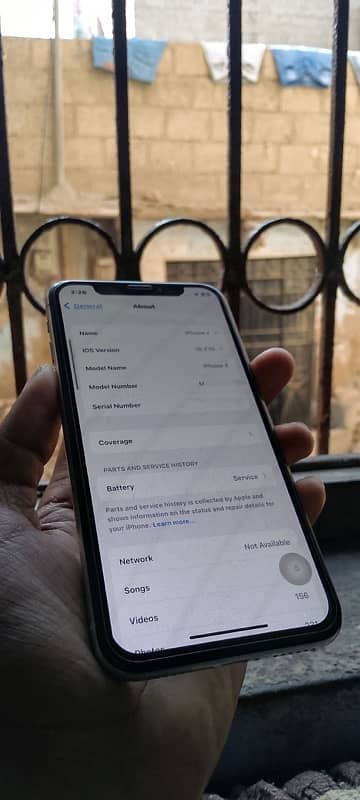 iPhone X in white colour non pta factory unlock hai 9