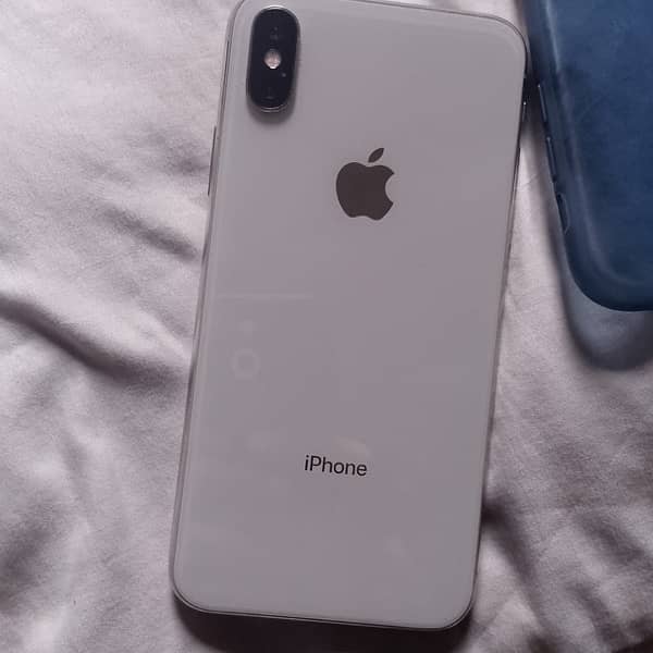 iPhone X in white colour non pta factory unlock hai 12