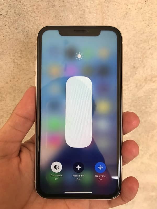 Iphone XR 64gb Waterpack Genuine condition 5