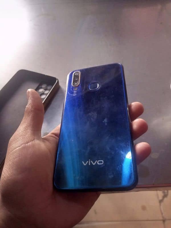 Vivo y15 4/64 5