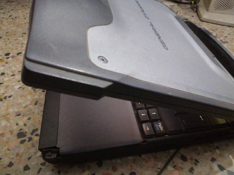 Intel core 2 Dou Laptop 4