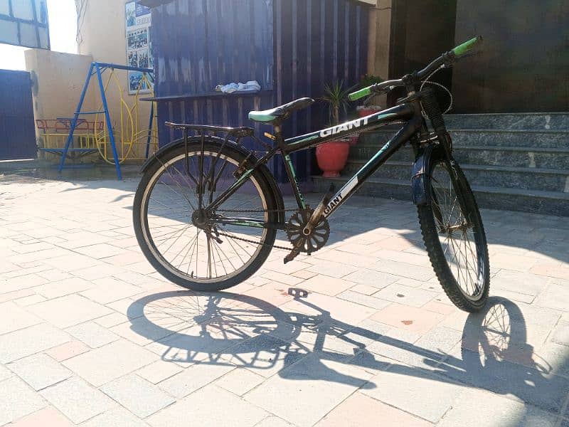 giant cycle for sale in Lahore 1