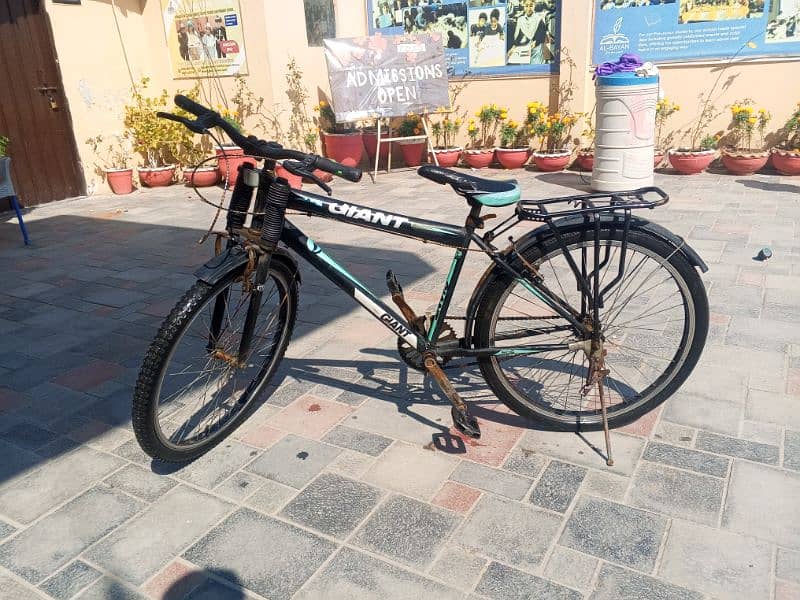 giant cycle for sale in Lahore 2