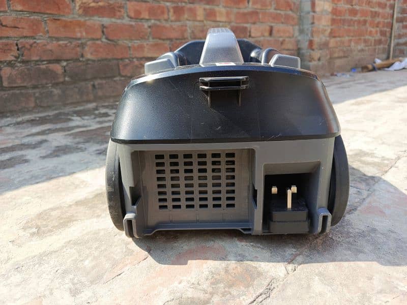 Panasonic MC-CL565 vacuum cleaner for sale 2