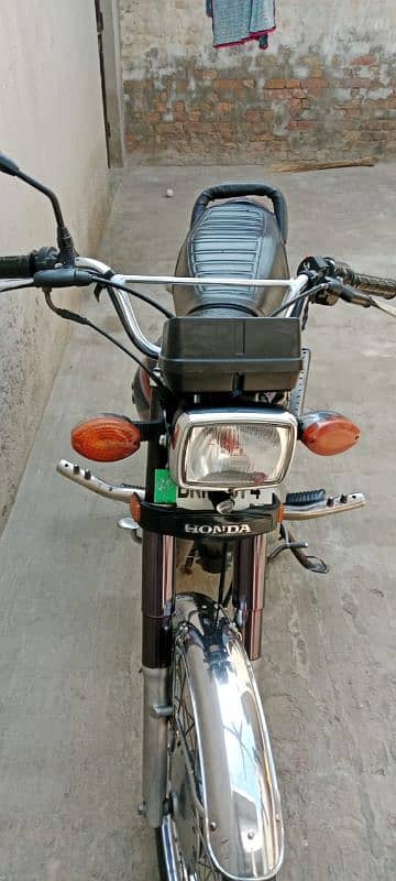 Honda CG 125 8