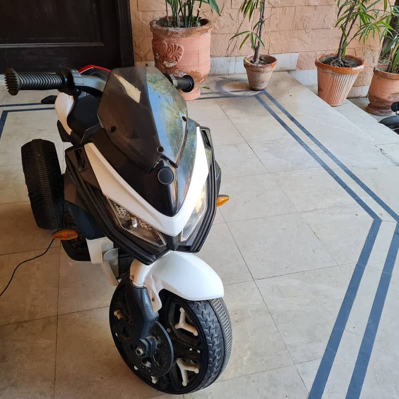 Kids Electric Bike For Sale in Lahore 3