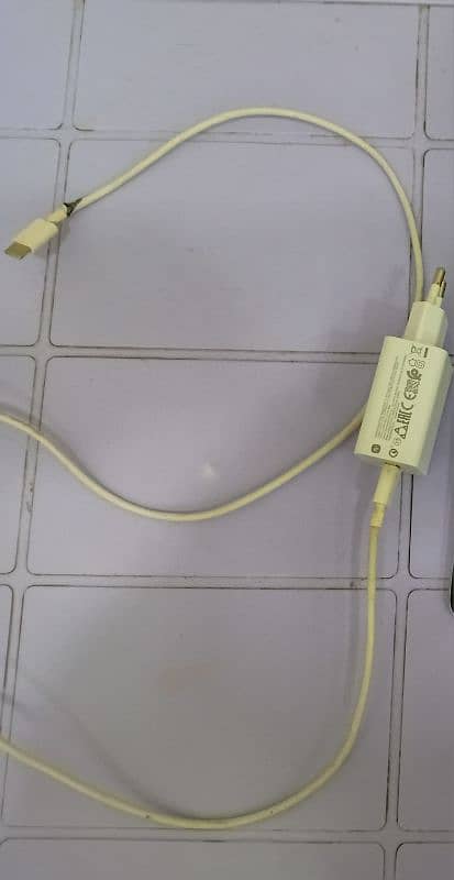 selling redmi original charger 0