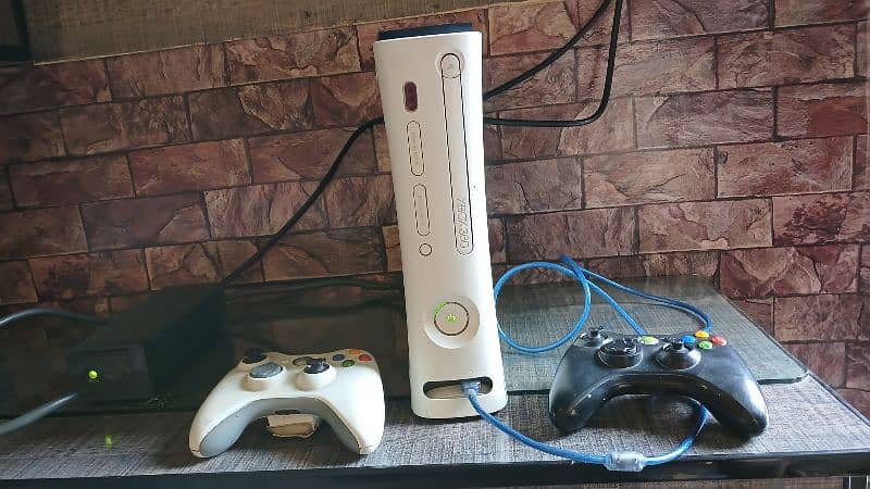 Xbox 360 gaming console  HD 6