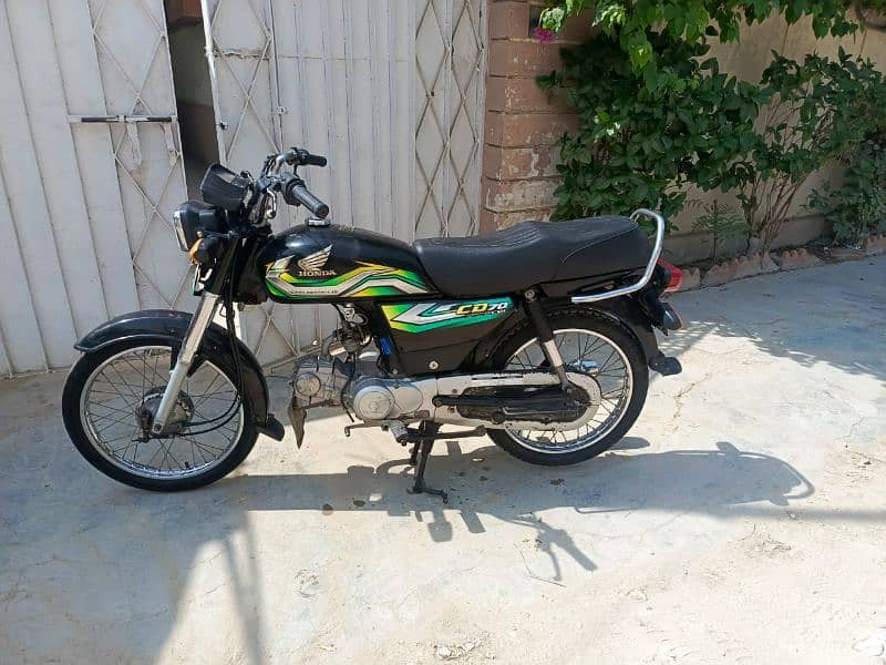 Honda CD 70 2023 for sale Karachi number 3