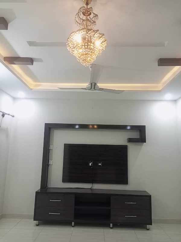 Upper Portion Available For Rent In Gulberg 4