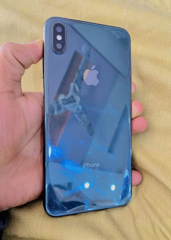 iPhone xs Max 5