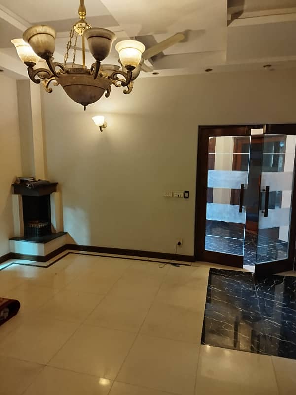 10 Marla Upper Portion for Rent Prime Location in DHA 5