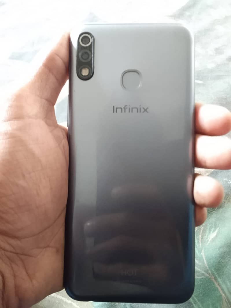 Infinix Hot 8 lite 0