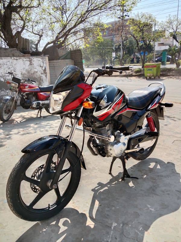 Honda 125 CBF Model 20/21 2