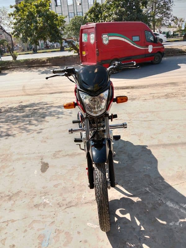 Honda 125 CBF Model 20/21 6