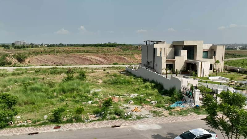 4 Kanal Farmhouse Land for Sale in Gulberg Greens, Block C 16