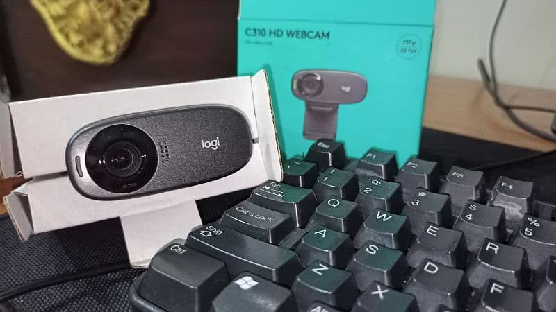 Logitech c13 hd webcam 1