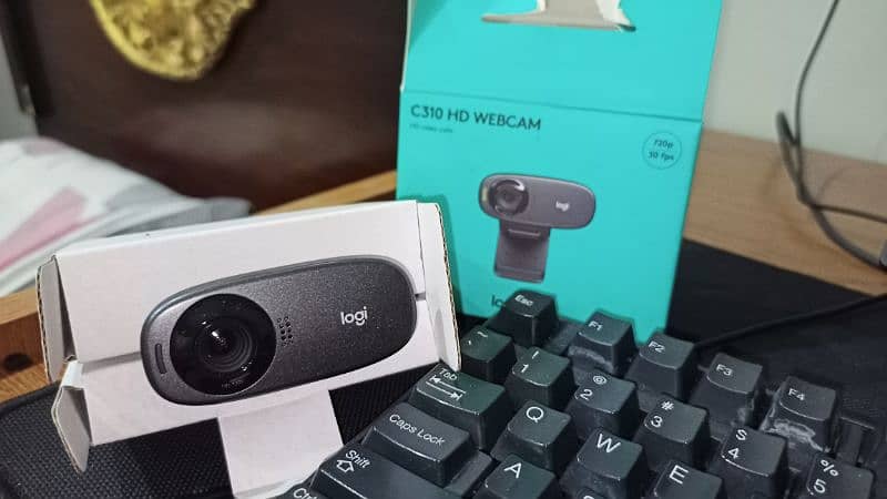 Logitech c13 hd webcam 2