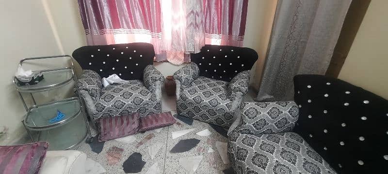 5 seater 2 sofa set 3