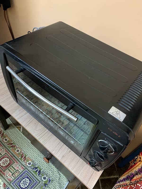 Sharp 35L Oven in Best Condition 3