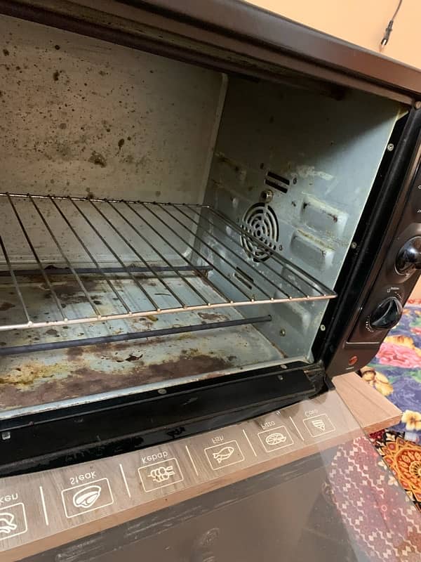 Sharp 35L Oven in Best Condition 10