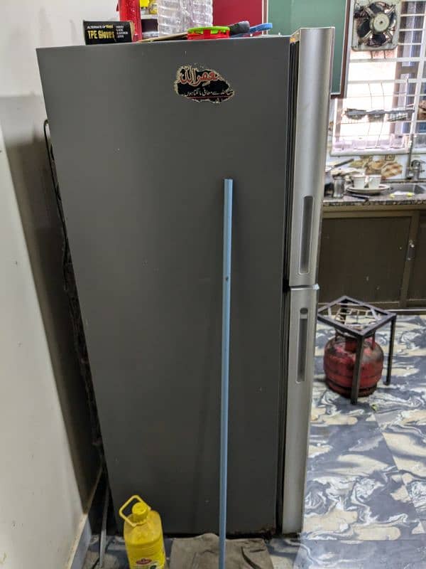 haider dubble door refrigerator 2