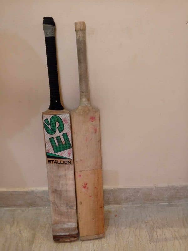 USED CRICKET BATS ES AND CA BATS 0