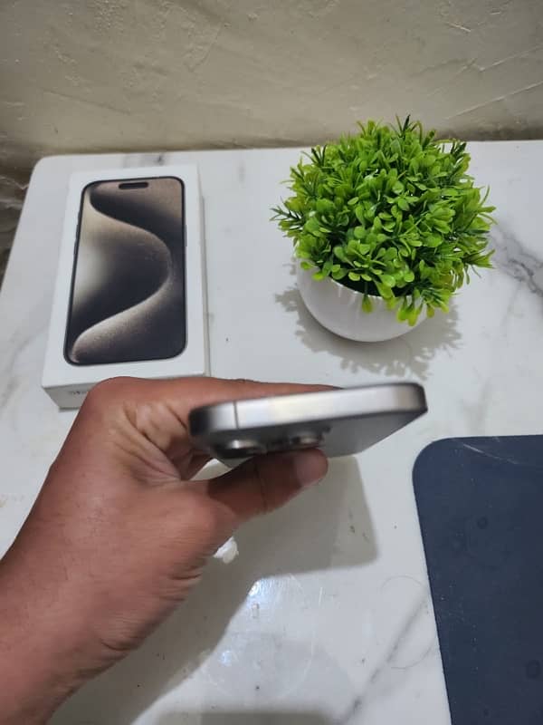 iPhone 15 pro 128 jv natural titanium 2