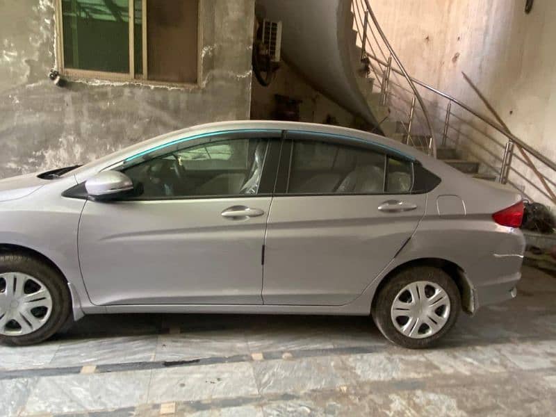 Honda City IVTEC 2022 0/3/0/9/4/4/6/8/8/2/2 2